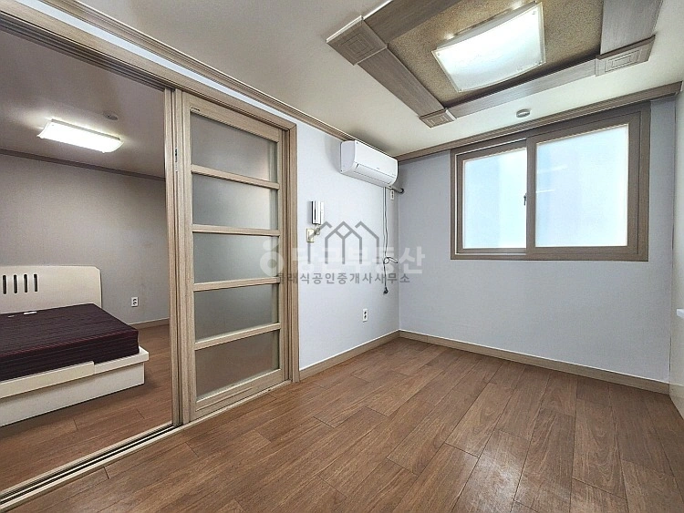 대전광역시 서구 용문동 원룸 사진 1