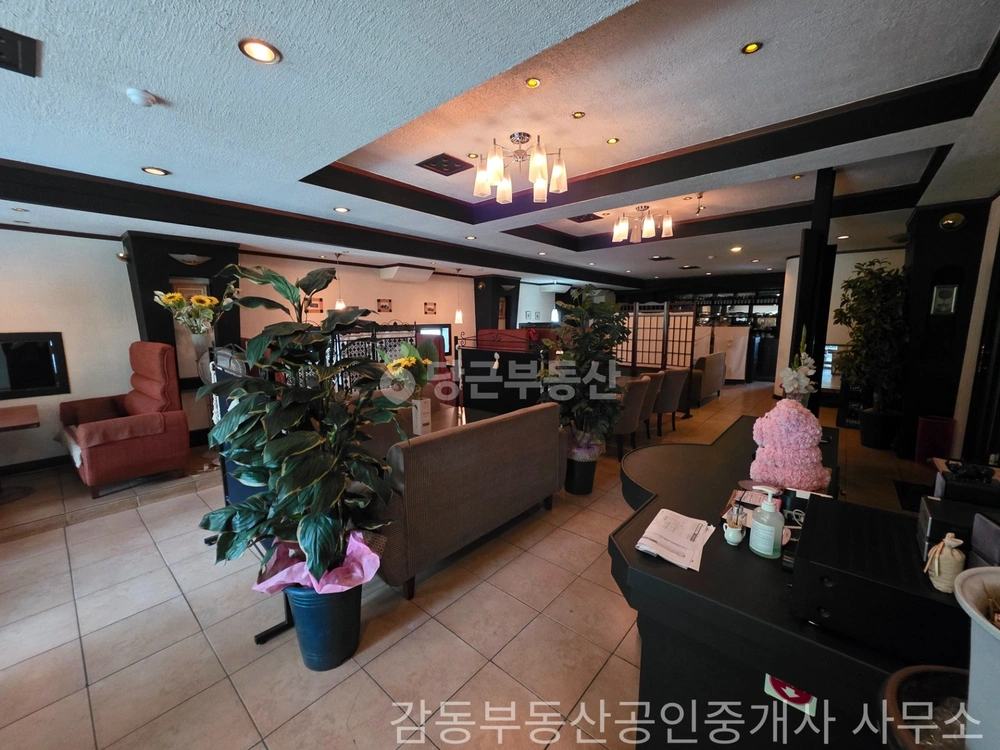 대전광역시 서구 월평동 상가 사진 1