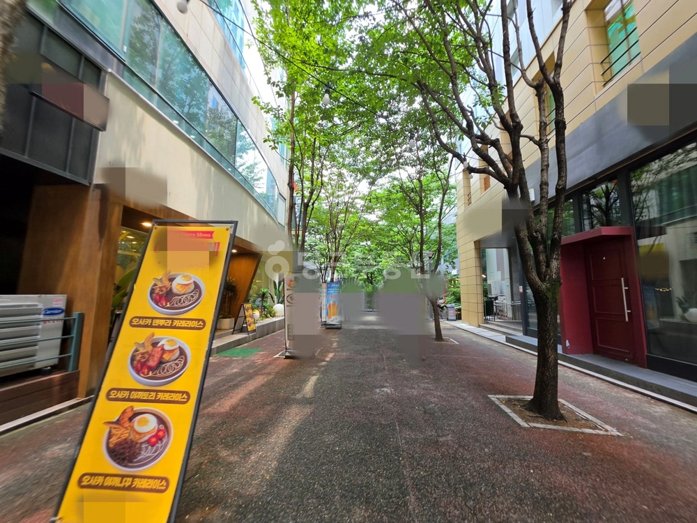 대전광역시 서구 둔산동 상가 사진 1