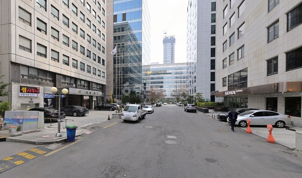 서울특별시 영등포구 여의도동 상가 사진 1