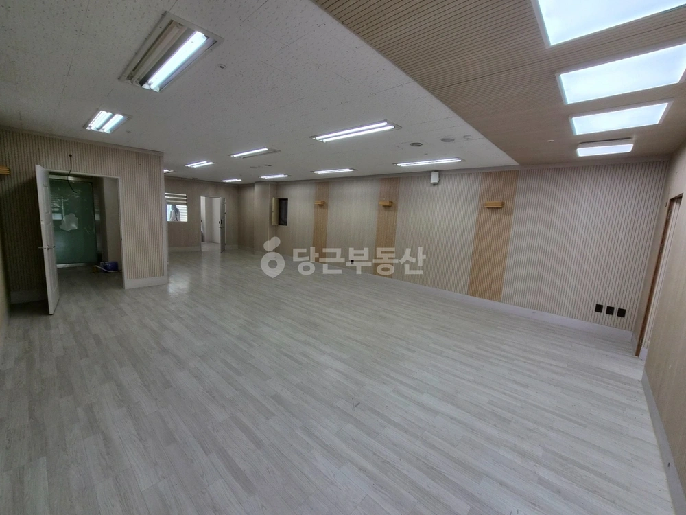 경기도 파주시 와동동 상가 사진 1