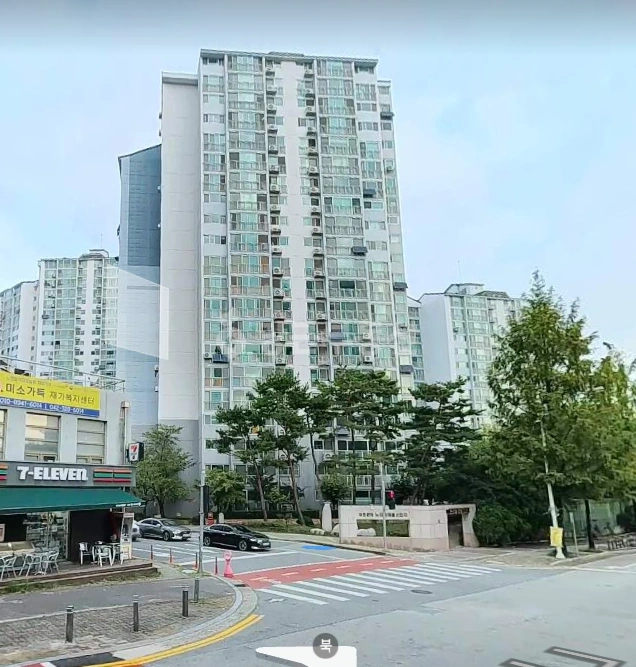 대전광역시 서구 관저동 아파트 사진 1