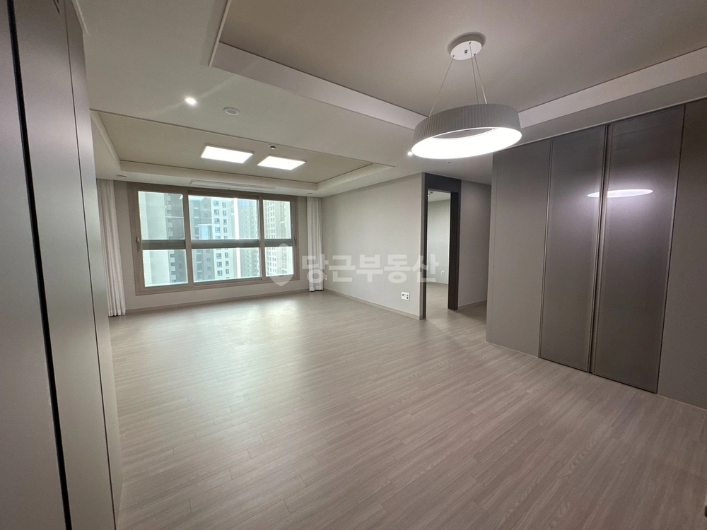 인천광역시 연수구 송도동 아파트 사진 1