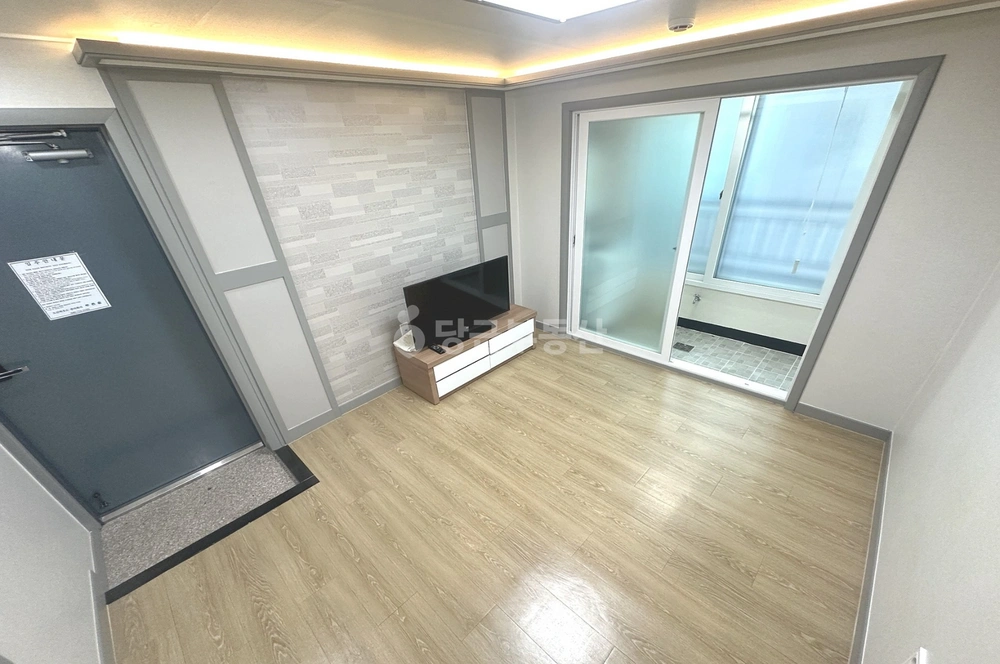 대전광역시 서구 탄방동 원룸 사진 1