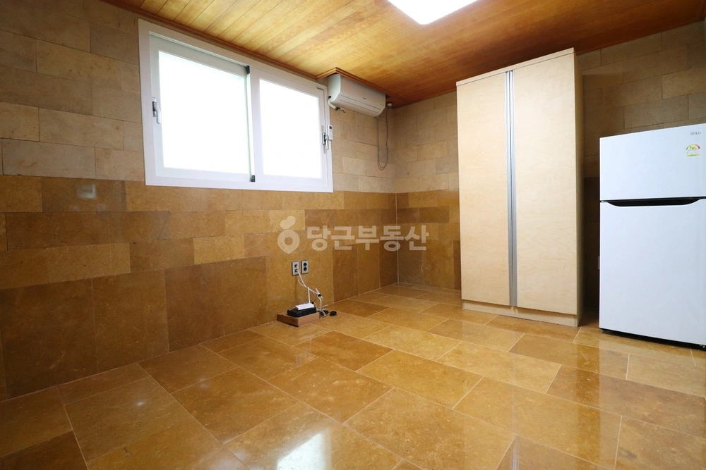 서울특별시 서대문구 창천동 원룸 사진 1