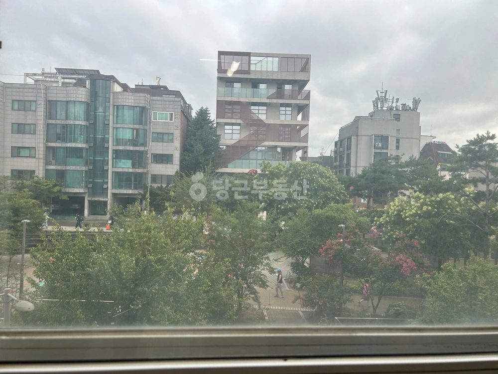 서울특별시 마포구 동교동 상가 사진 1