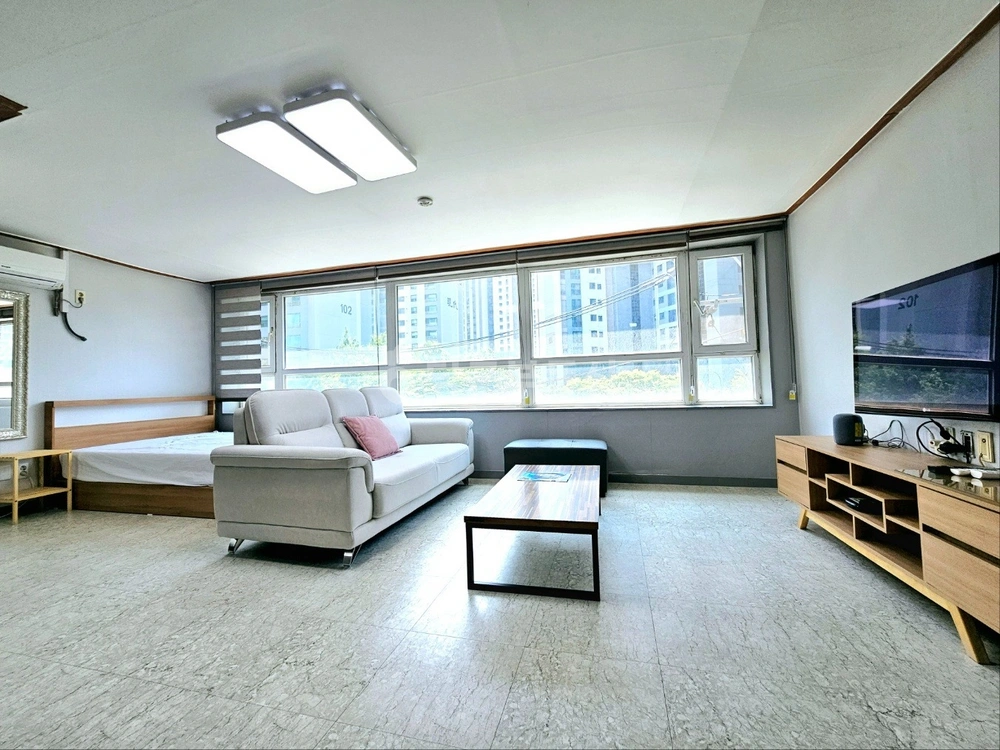 서울특별시 강남구 역삼동 아파트 사진 1