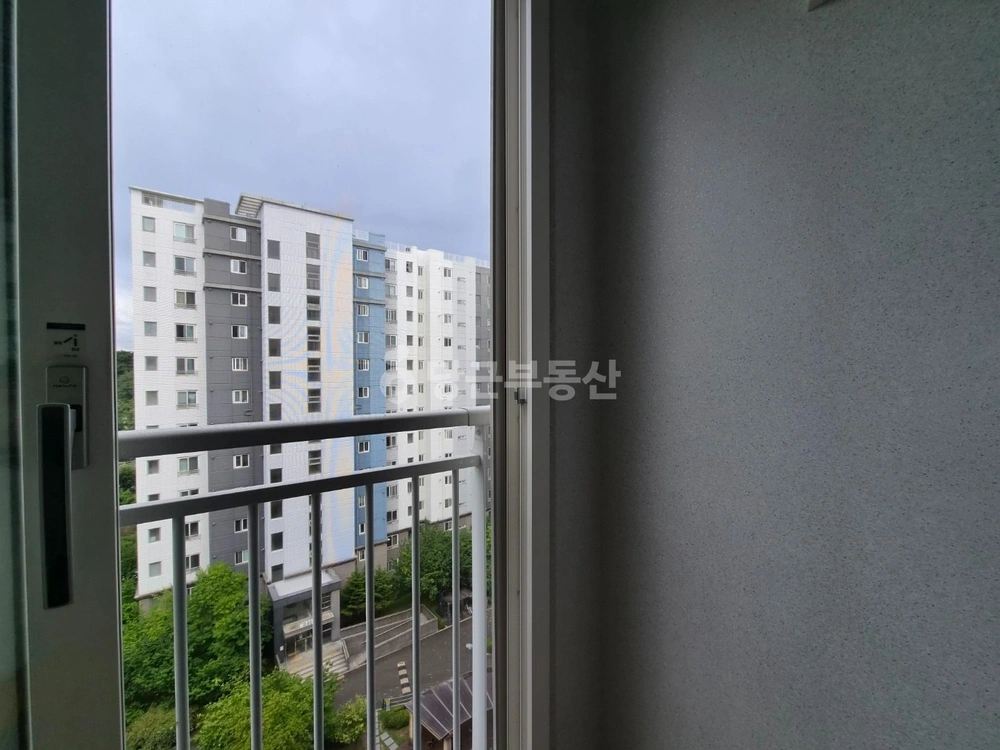 강원특별자치도 강릉시 입암동 아파트 사진 1