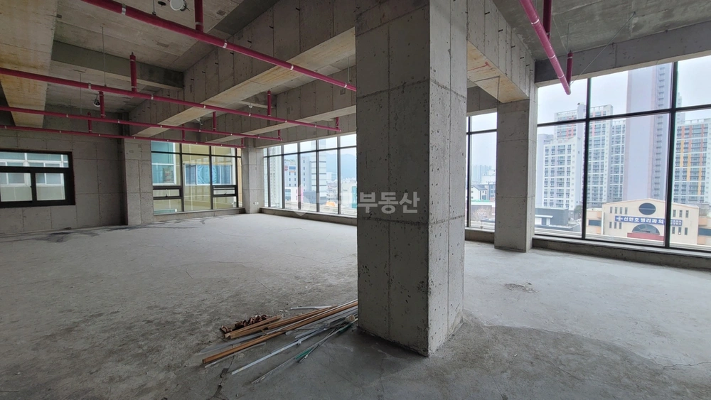 대구광역시 수성구 황금동 상가 사진 1