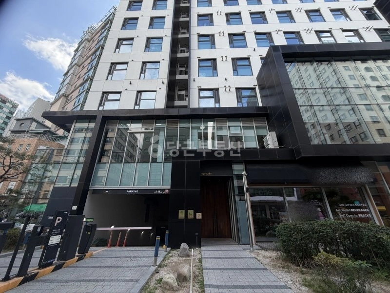 서울특별시 마포구 노고산동 상가 사진 1