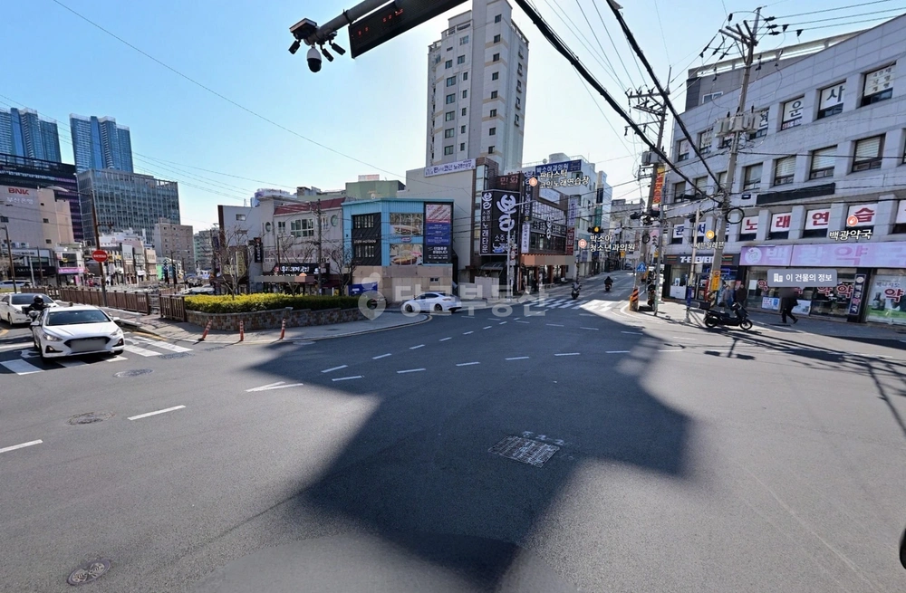 부산광역시 동구 초량동 상가 사진 1