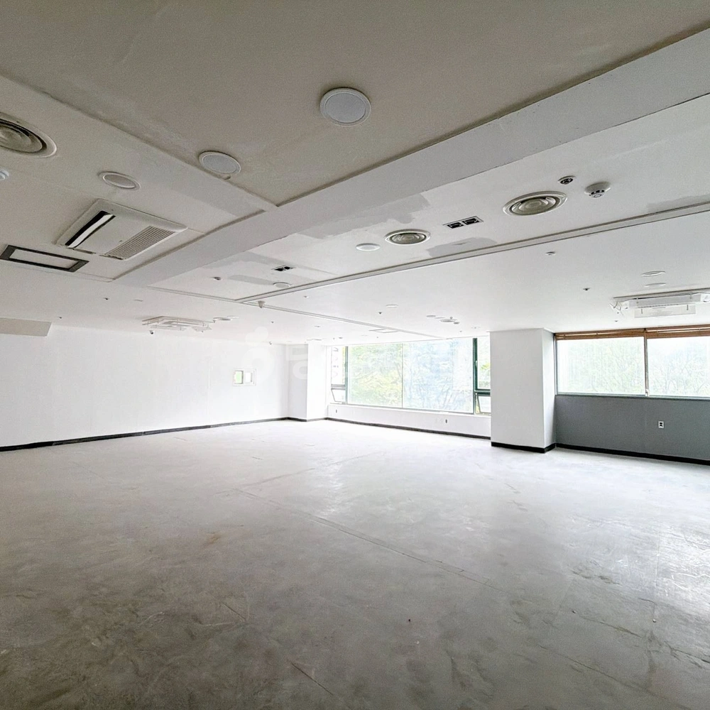 대전광역시 서구 둔산동 상가 사진 1