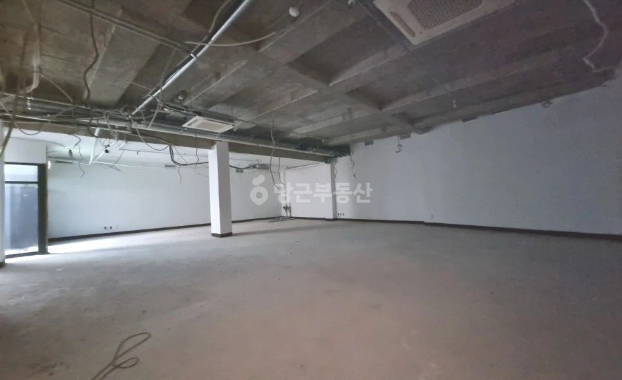 서울특별시 강남구 논현동 상가 사진 1