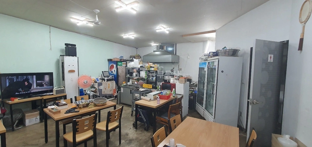 경기도 고양시 일산서구 일산동 상가 사진 1