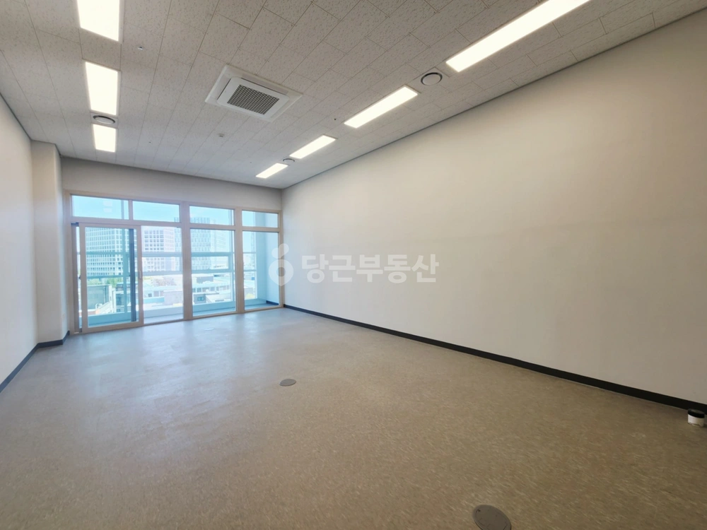 경기도 수원시 영통구 원천동 공장/창고 사진 1