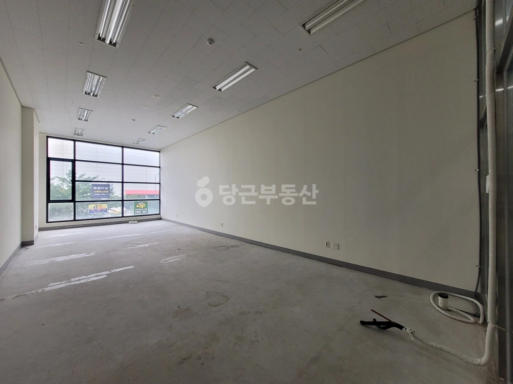 경기도 수원시 권선구 금곡동 상가 사진 1