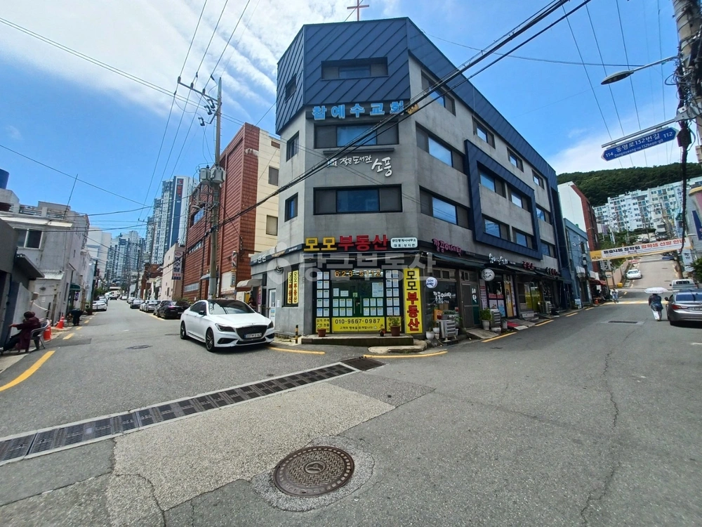 부산광역시 남구 용호동 건물 사진 1
