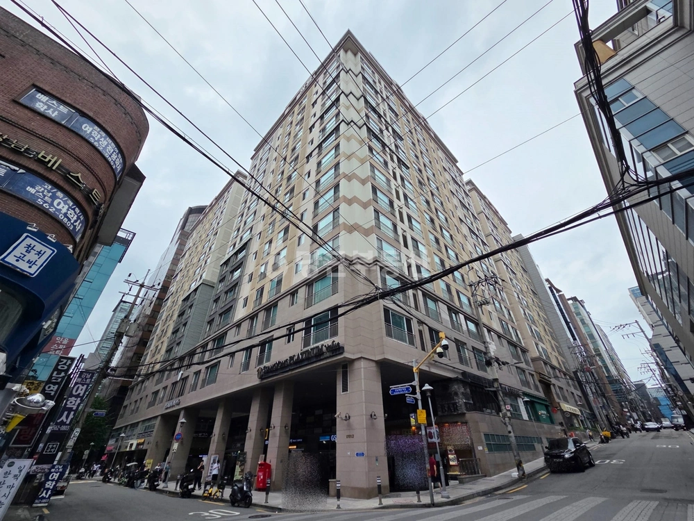 서울특별시 강남구 역삼동 아파트 사진 1
