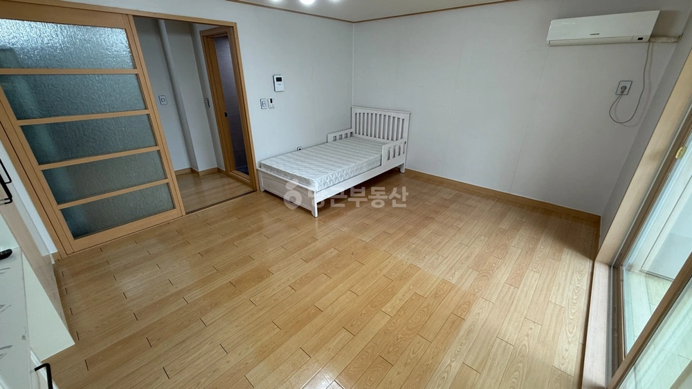 대전광역시 서구 둔산동 아파트 사진 1