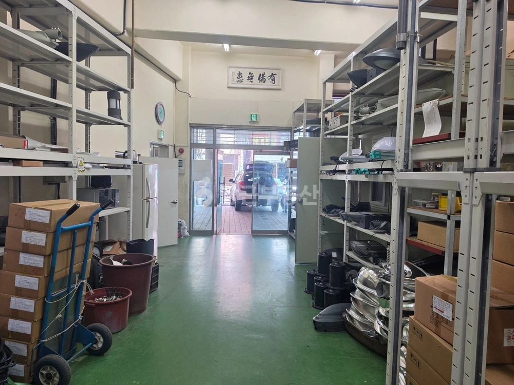 부산광역시 부산진구 범천동 상가 사진 1