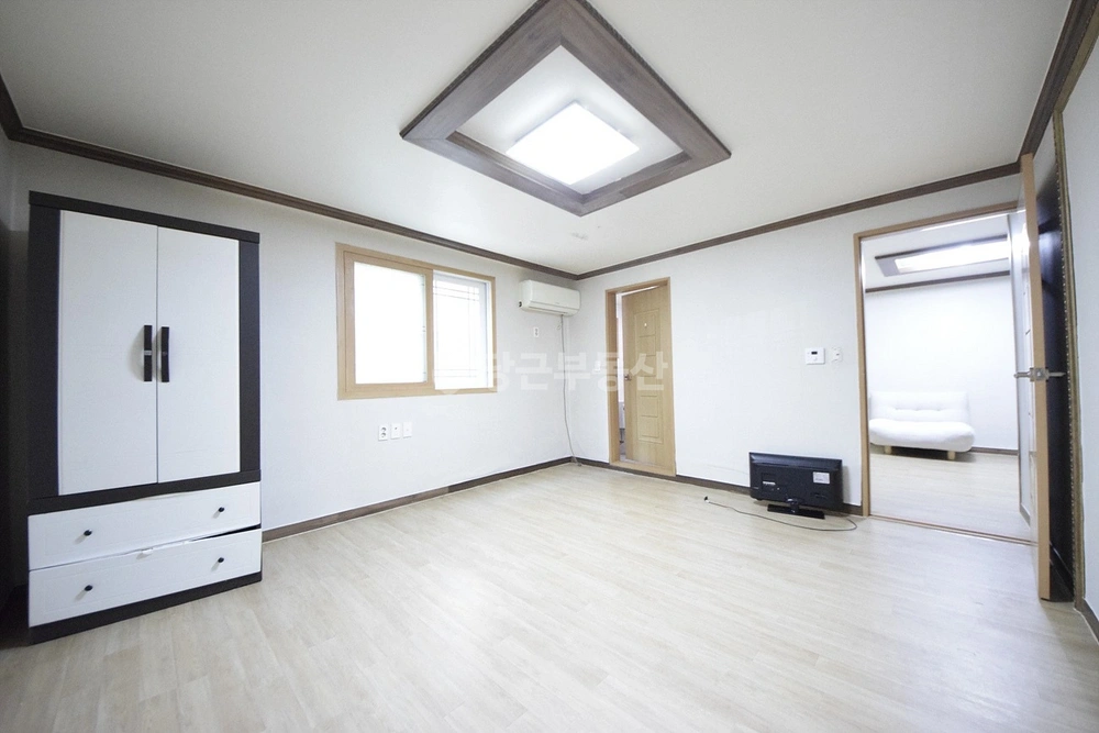경상남도 김해시 내동 원룸 사진 1
