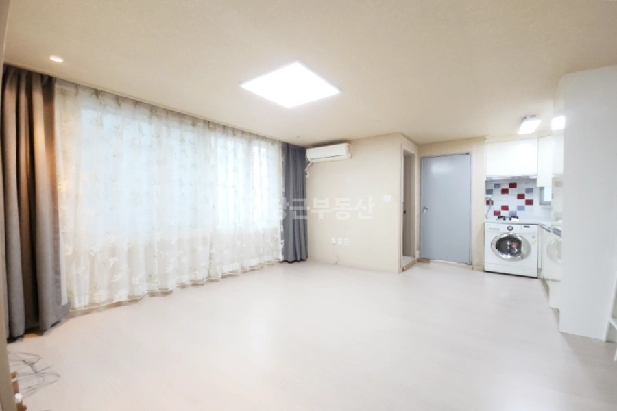서울특별시 강남구 논현동 원룸 사진 1