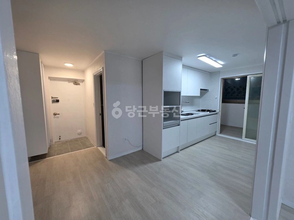 부산광역시 사하구 구평동 아파트 사진 1