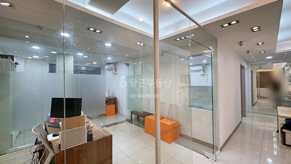 서울특별시 강남구 신사동 사무실 사진 1