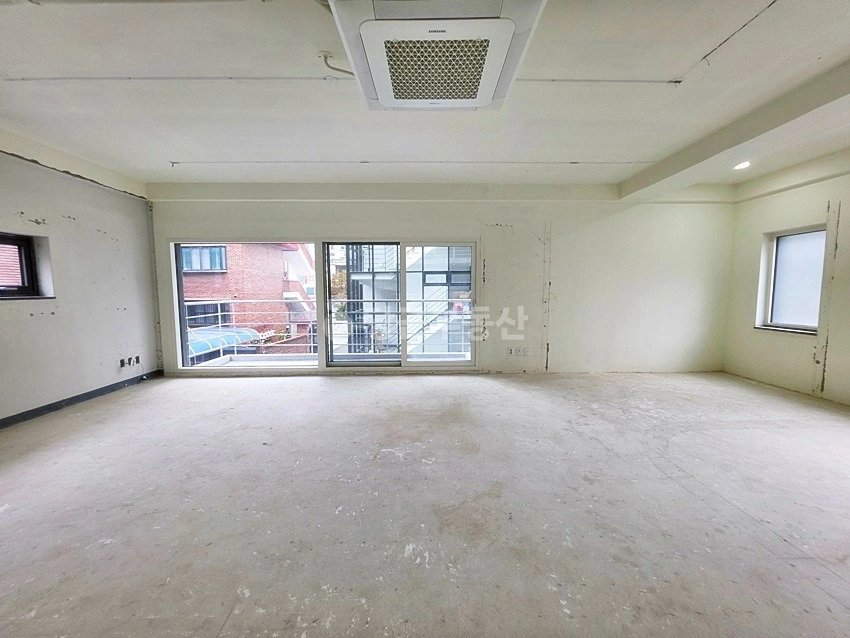서울특별시 마포구 성산동 사무실 사진 1