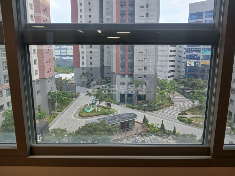 부산광역시 강서구 명지동 아파트 사진 1