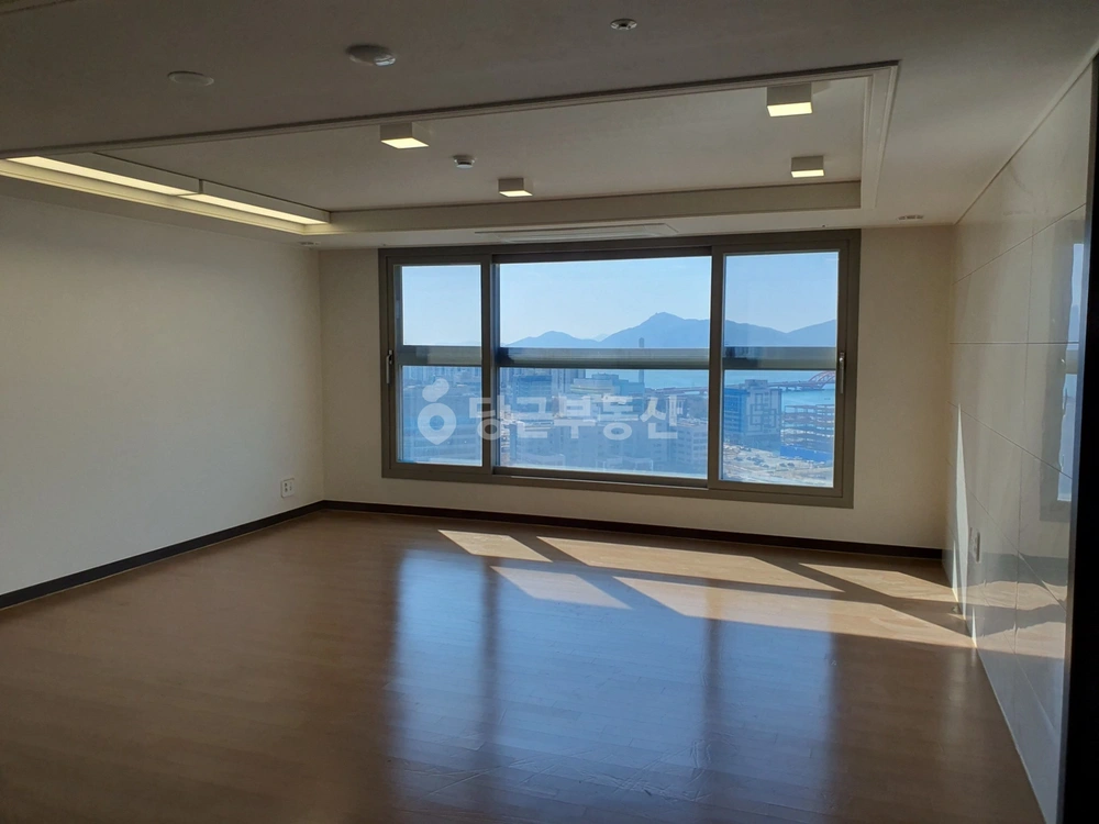 부산광역시 강서구 명지동 아파트 사진 1