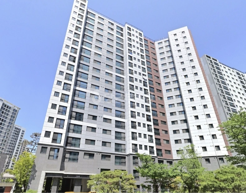 경기도 수원시 팔달구 매교동 아파트 사진 1