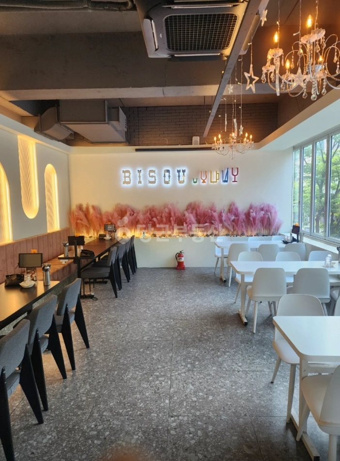 경기도 수원시 영통구 영통동 상가 사진 1