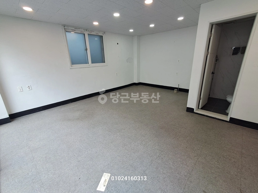 대전광역시 서구 탄방동 상가 사진 1