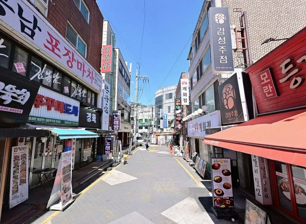 경기도 성남시 중원구 성남동 상가 사진 1