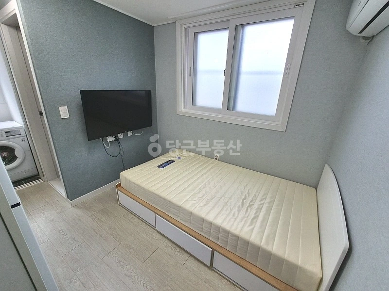 대전광역시 서구 월평동 원룸 사진 1