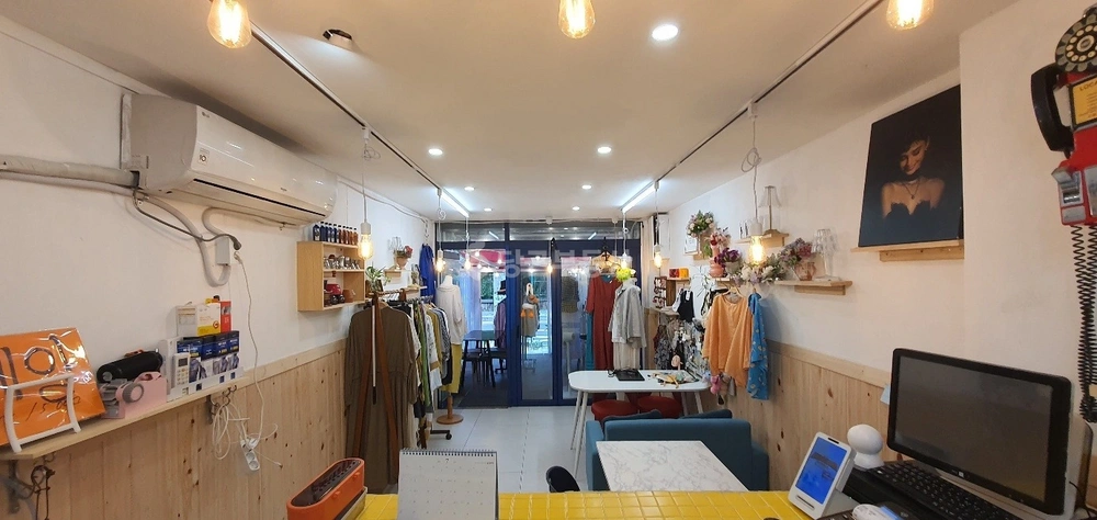 경기도 고양시 일산동구 정발산동 상가 사진 1