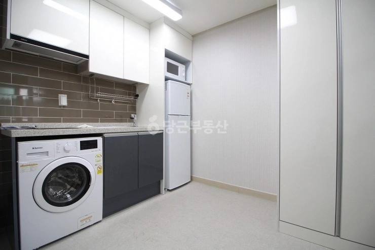 대전광역시 서구 둔산동 원룸 사진 1