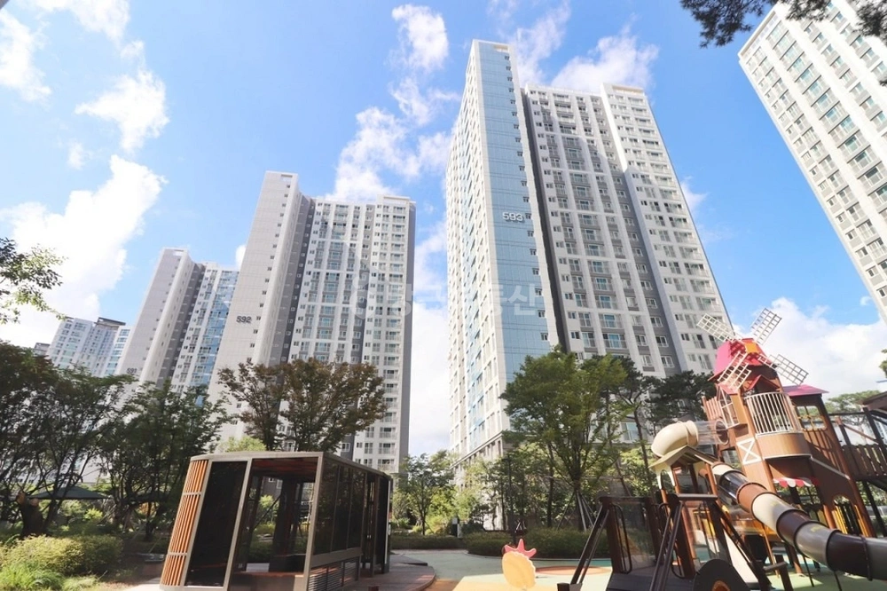 인천광역시 서해구 청라동 아파트 사진 1