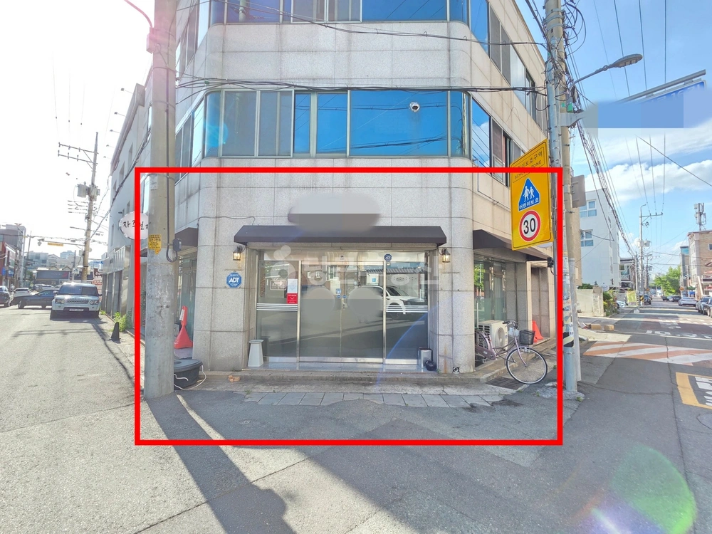 대구광역시 수성구 두산동 상가 사진 1