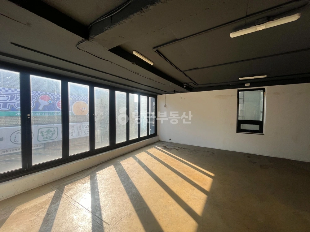 서울특별시 마포구 서교동 상가 사진 1