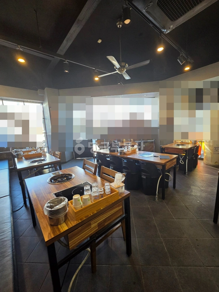 부산광역시 연제구 거제동 상가 사진 1