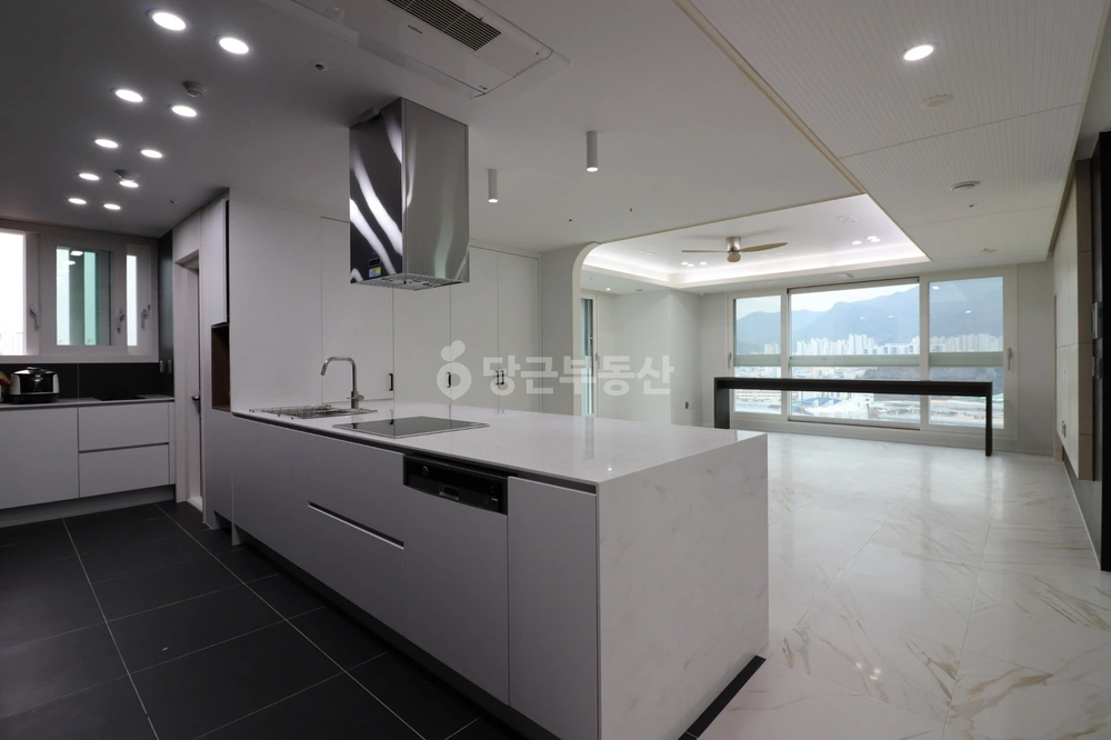 경상남도 창원시 마산회원구 양덕동 아파트 사진 1