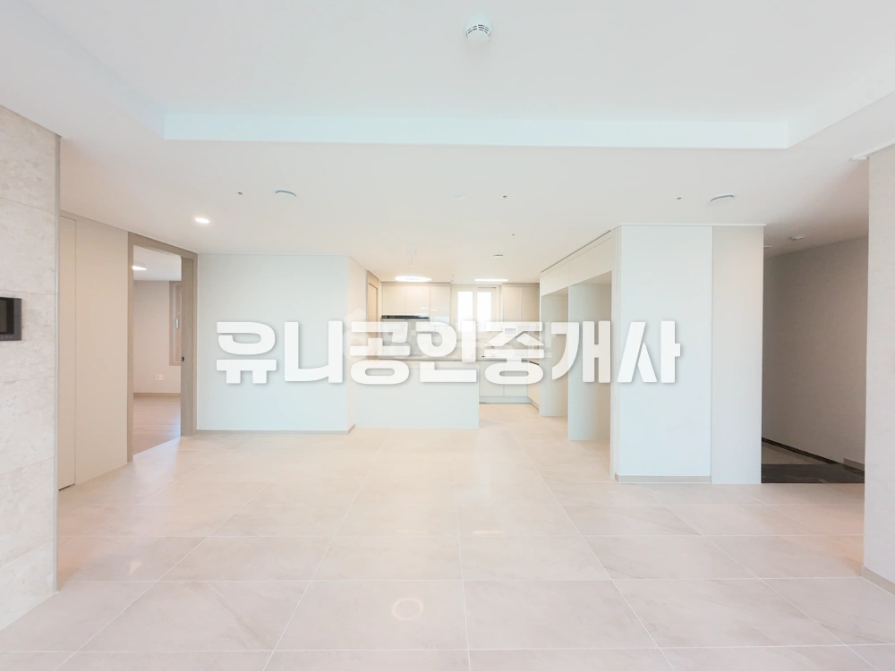 전남광주통합특별시 북구 우산동 아파트 사진 1