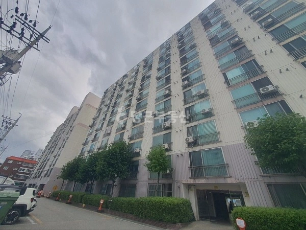 대전광역시 동구 용전동 아파트 사진 1
