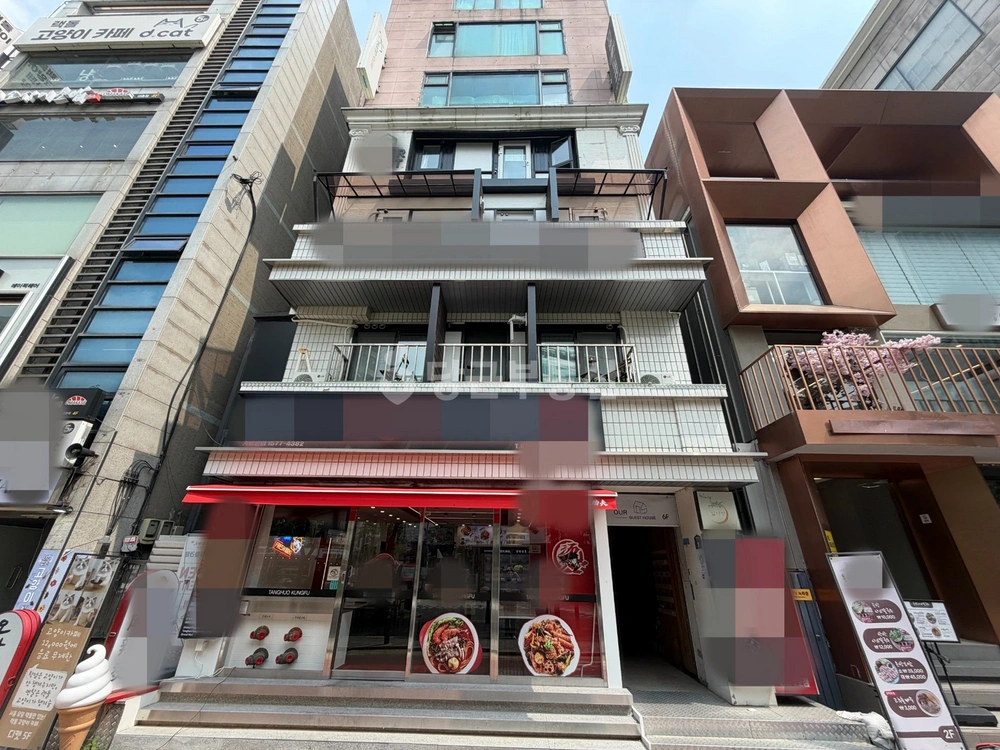 서울특별시 서대문구 창천동 상가 사진 1