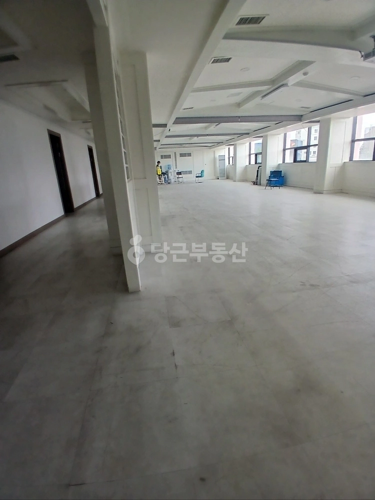 전북특별자치도 전주시 덕진구 금암동 상가 사진 1