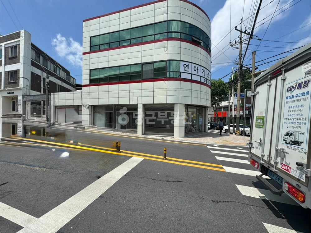 전북특별자치도 전주시 완산구 삼천동1가 상가 사진 1
