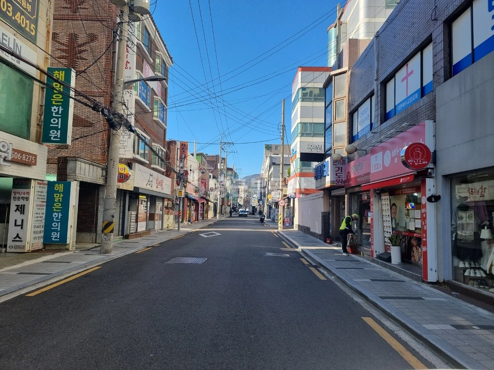 부산광역시 동래구 온천동 상가 사진 1