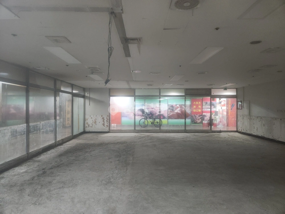 경기도 고양시 일산동구 백석동 상가 사진 1